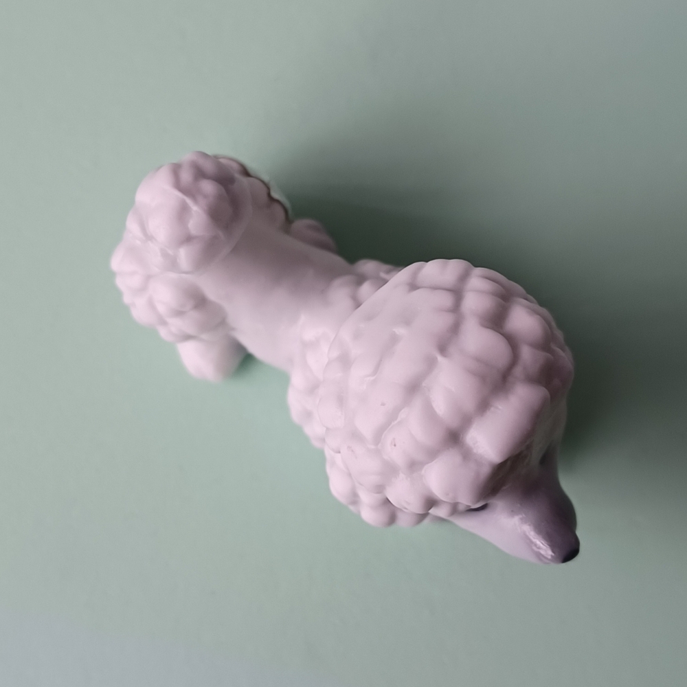 VINTAGE SMALL BONE CHINA POODLE FIGURINE UNBRANDED (FADED SILVER FOIL STICKER) - Picture 10 of 13